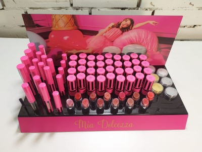 MIA DOLCEZZA Набор:Баркета+тестер.(помада12 оттен+Тушь д/ресн. чер+Подводка чер+Пигментирован.гель д/бровей+Рассыпчат.пигменты блестк) 62шт х139,30руб