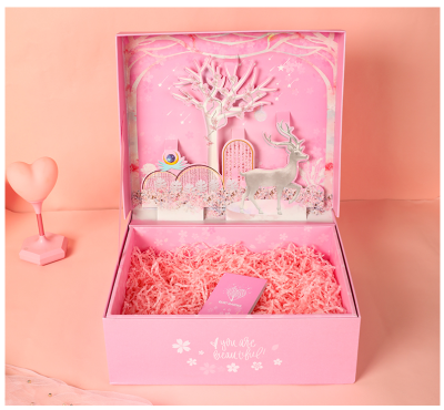 Коробка подарочная с объемной иллюстрацией 31,5*27*10,5 см, розовая с оленем