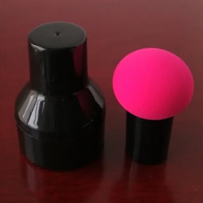 Спонж в футляре, ярко-розовый купить с доставкой по выгодной цене